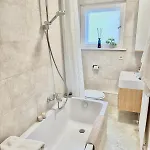 Διαμέρισμα Stylish In Neukoelln Kiez Privat Parkplatz