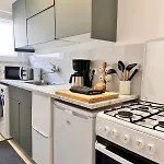 Stylish In Neukoelln Kiez Privat Parkplatz Διαμέρισμα