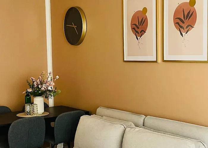 Appartement Stylish In Neukoelln Kiez Privat Parkplatz Berlijn