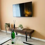 Stylish In Neukoelln Kiez Privat Parkplatz Апартаменты