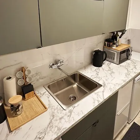 Apartment Gemuetliches In Neukoelln - Privat Parkplatz *