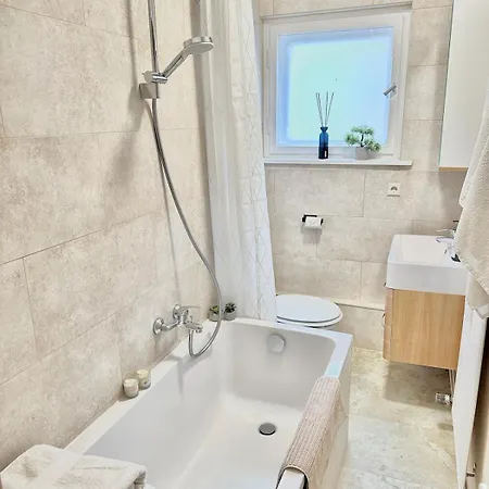 דירה Stylish In Neukoelln Kiez Privat Parkplatz